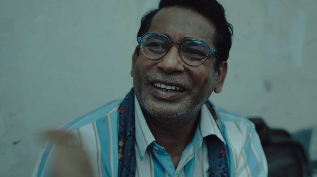 জ্যোতিষী!