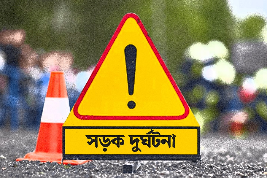 ট্রাক-অটোরিকশা সংঘর্ষে নিহত ৫