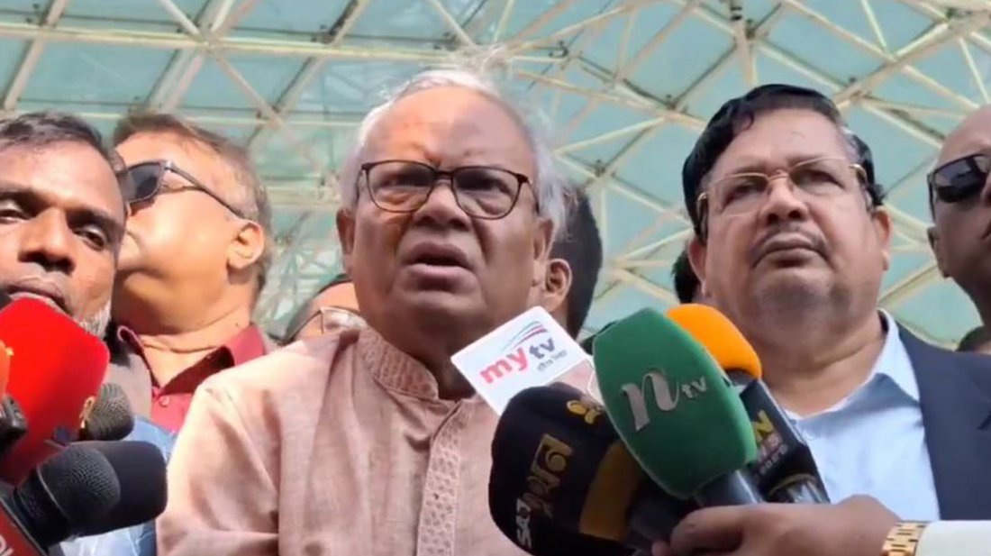 ইসলামি একটি দল ব্যাংক লুট করছে : রিজভী