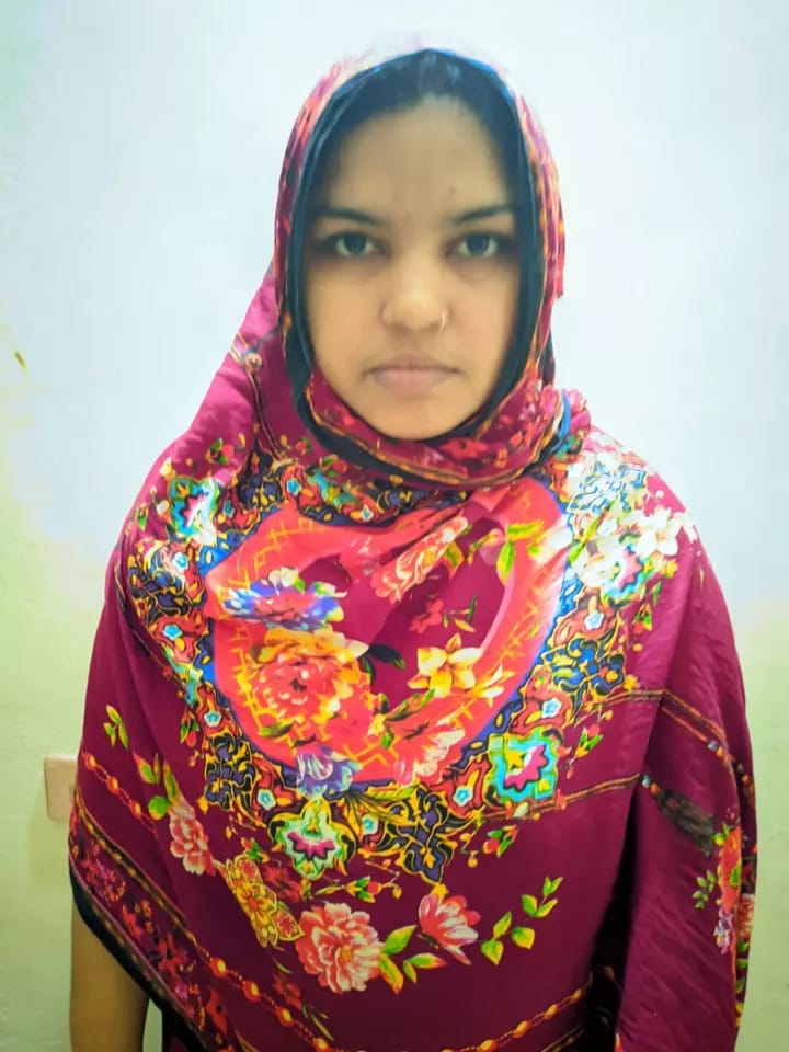 গোদাগাড়িতে তিন কোটি টাকা নিয়ে উধাও