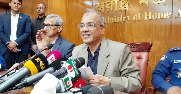 বিজিবির শক্ত অবস্থানে ভারত বেড়া নির্মাণ বন্ধ রাখতে বাধ্য হয়েছে : স্বরাষ্ট্র উপদেষ্টা