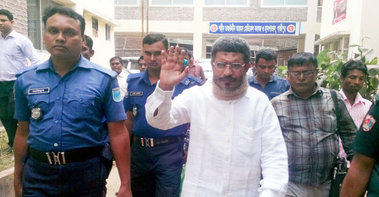 আজ কারামুক্ত হচ্ছেন বাবর
