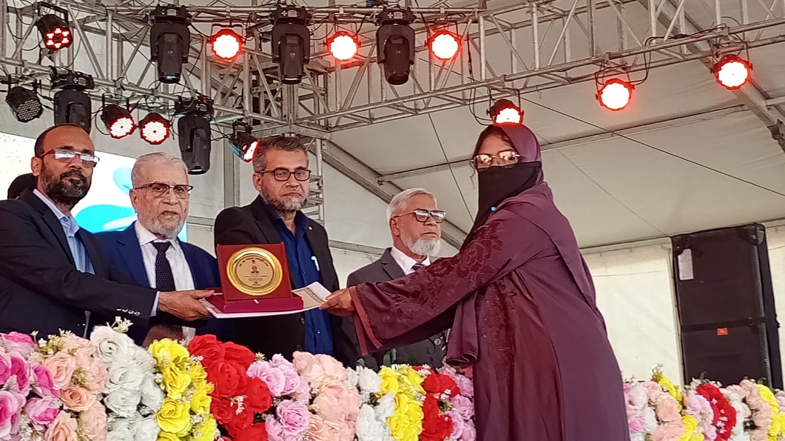 মাধবপুরে এসএম ফয়সল মেধাবৃত্তি ও কৃতি শিক্ষার্থীদের সংবর্ধনা