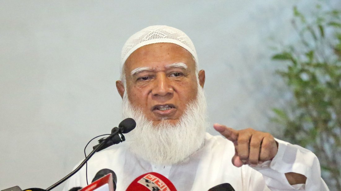 নিজেই ‘গ্রেফতার হতে’ আদালত প্রাঙ্গণে হাজির হবেন জামায়াত আমির