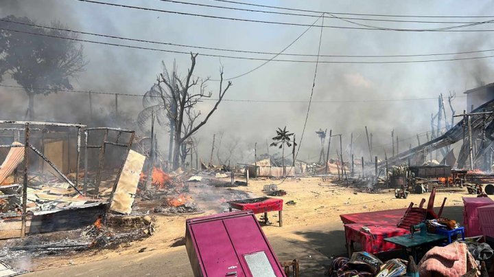 সাজেকে ভয়াবহ আগুন, ৩০ রিসোর্ট পুড়ে ছাই