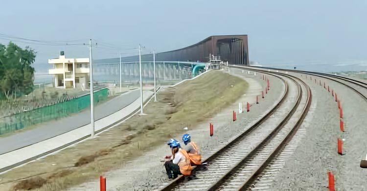 সাড়ে তিন মিনিটে যমুনা অতিক্রম করবে ট্রেন