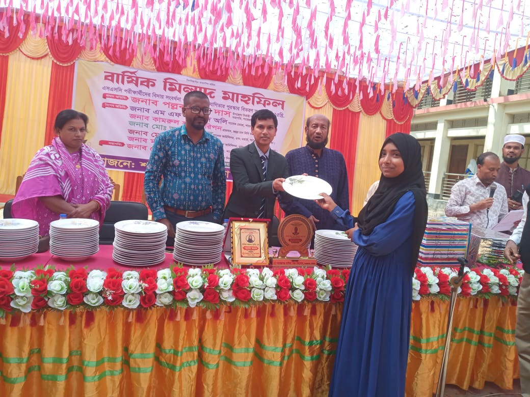 শায়েস্তাগঞ্জ বালিকা উচ্চ বিদ্যালয়ের এসএসসি পরীক্ষার্থীদের বিদায় অনুষ্ঠান