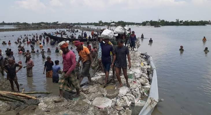 ভূরুঙ্গামারীতে তিন বছরে এক ইঞ্চি বাঁধ নির্মাণ করতে পারেনি ঠিকাদারি প্রতিষ্ঠান
