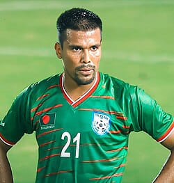 মোহামেডান স্পোর্টিং ক্লাবের অধিনায়ক মেহেদী হাসান মিঠু