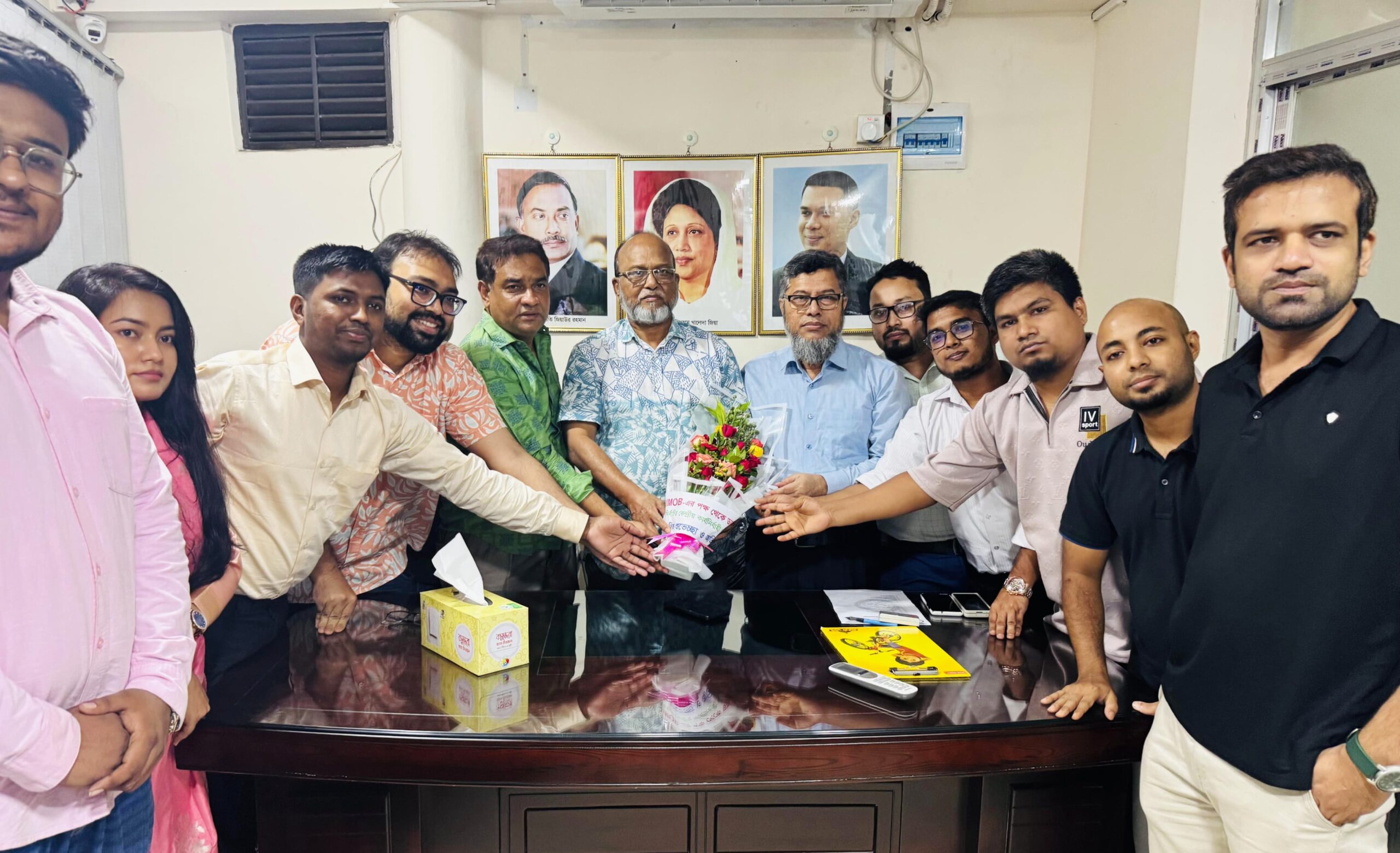 ইউমব’ এর কেন্দ্রীয় কমিটির সাথে কেন্দ্রীয় ‘ড্যাব’ এর সৌজন্যে সাক্ষাৎ