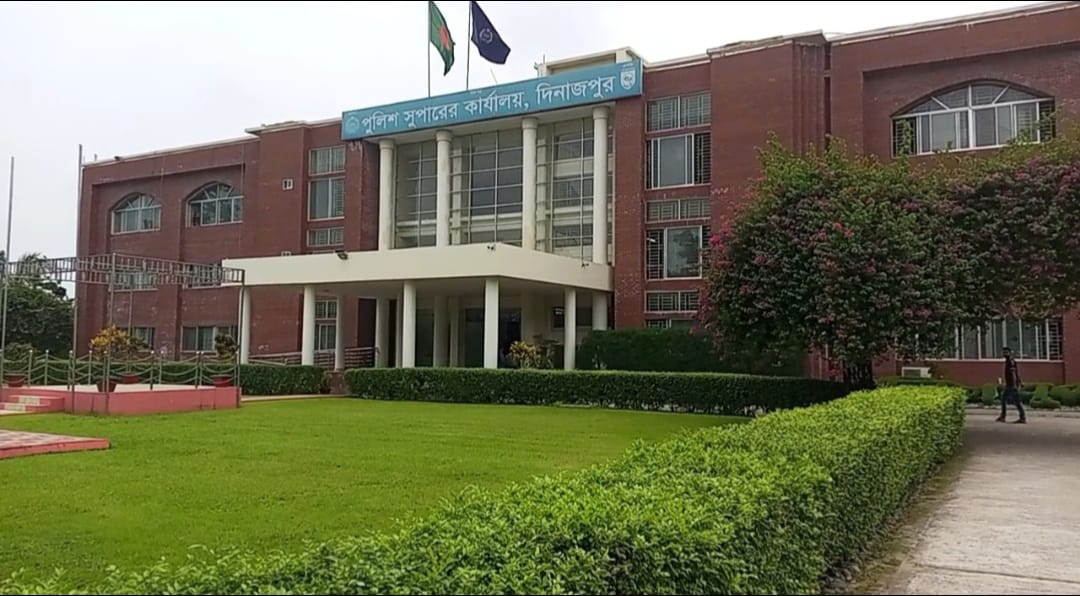 জনআস্থার প্রতীক দিনাজপুর পুলিশ