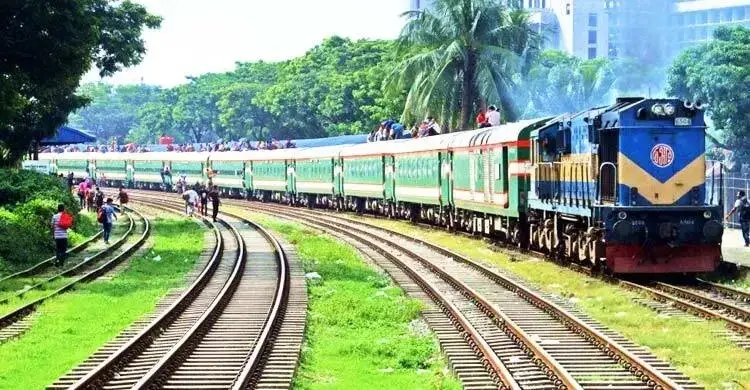 ঢাকা-কক্সবাজারসহ ছয় রুটে বাড়লো ট্রেনের ভাড়া