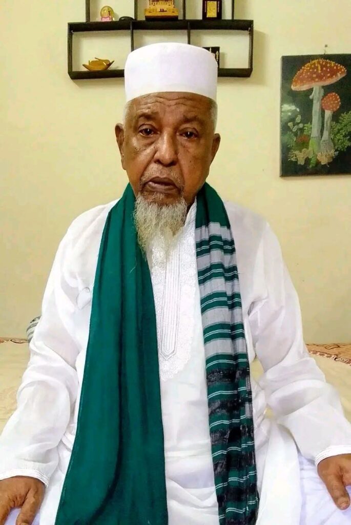 <span>বৃহস্পতিবার বাদ আছর নিজ বাড়িতে জানাজা নামাজ / </span>মাধবপুরে চারাভাঙ্গা সাহেব বাড়ির পীরজাদা আলহাজ্ব সৈয়দ গিয়াসুল হোসেন ফারুক এর ইন্তেকাল