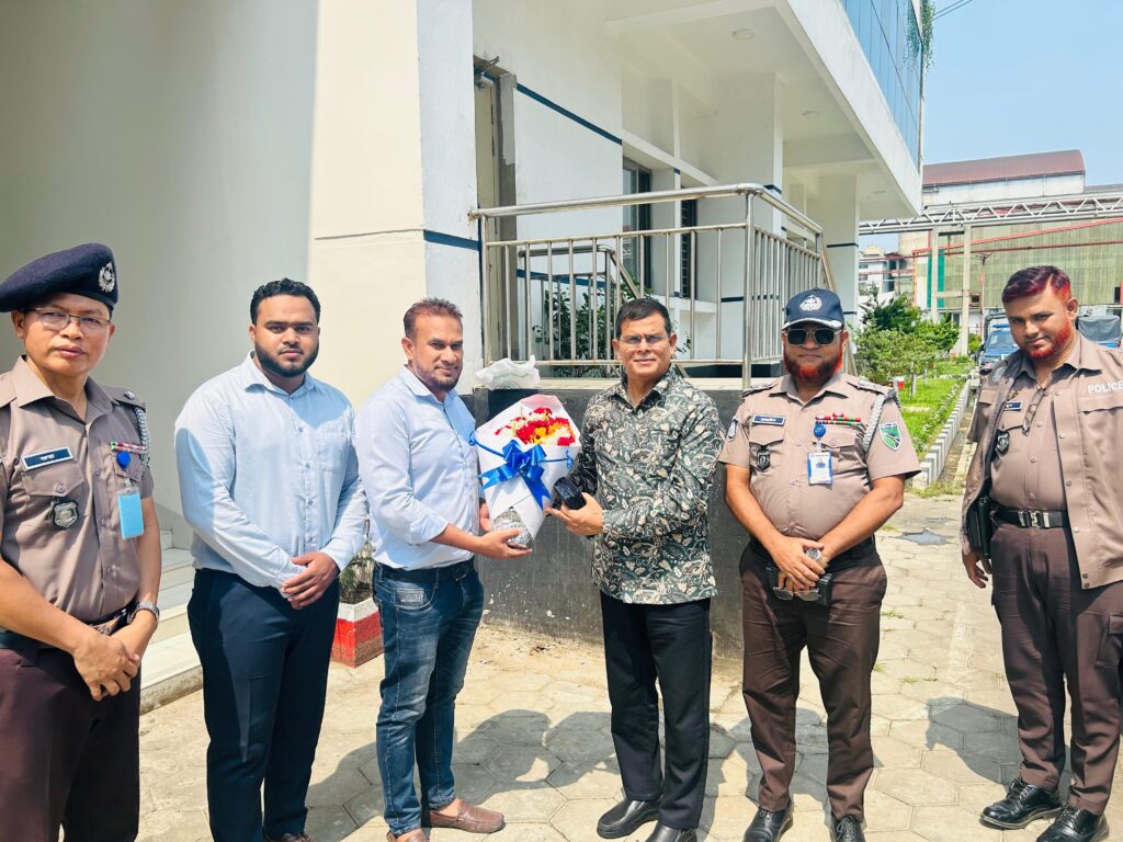 মহাসড়কে নিরাপত্তা জোরদার লক্ষ্যে শায়েস্তাগঞ্জ হাইওয়ে থানা পরিদর্শনে অ্যাডিশনাল আইজি মোঃ দেলোয়ার হোসেন মিঞা নির্দেশ