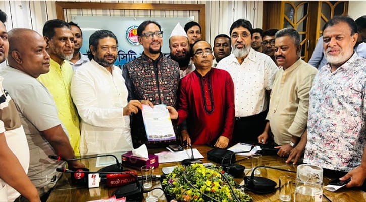 চসিক মেয়রের আহবানে প্রাইম মুভার ও ফ্লাটবেড ওনার্স’র অনির্দিষ্টকালের কর্মসূচি স্থগিত
