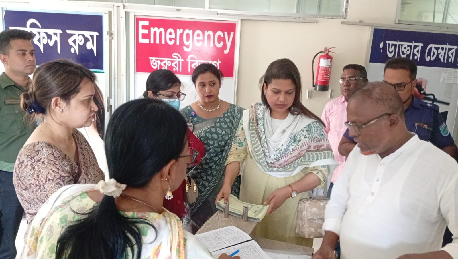 গজারিয়ায় বেসরকারি ক্লিনিক ও ডায়াগনস্টিক সেন্টারে অভিযান