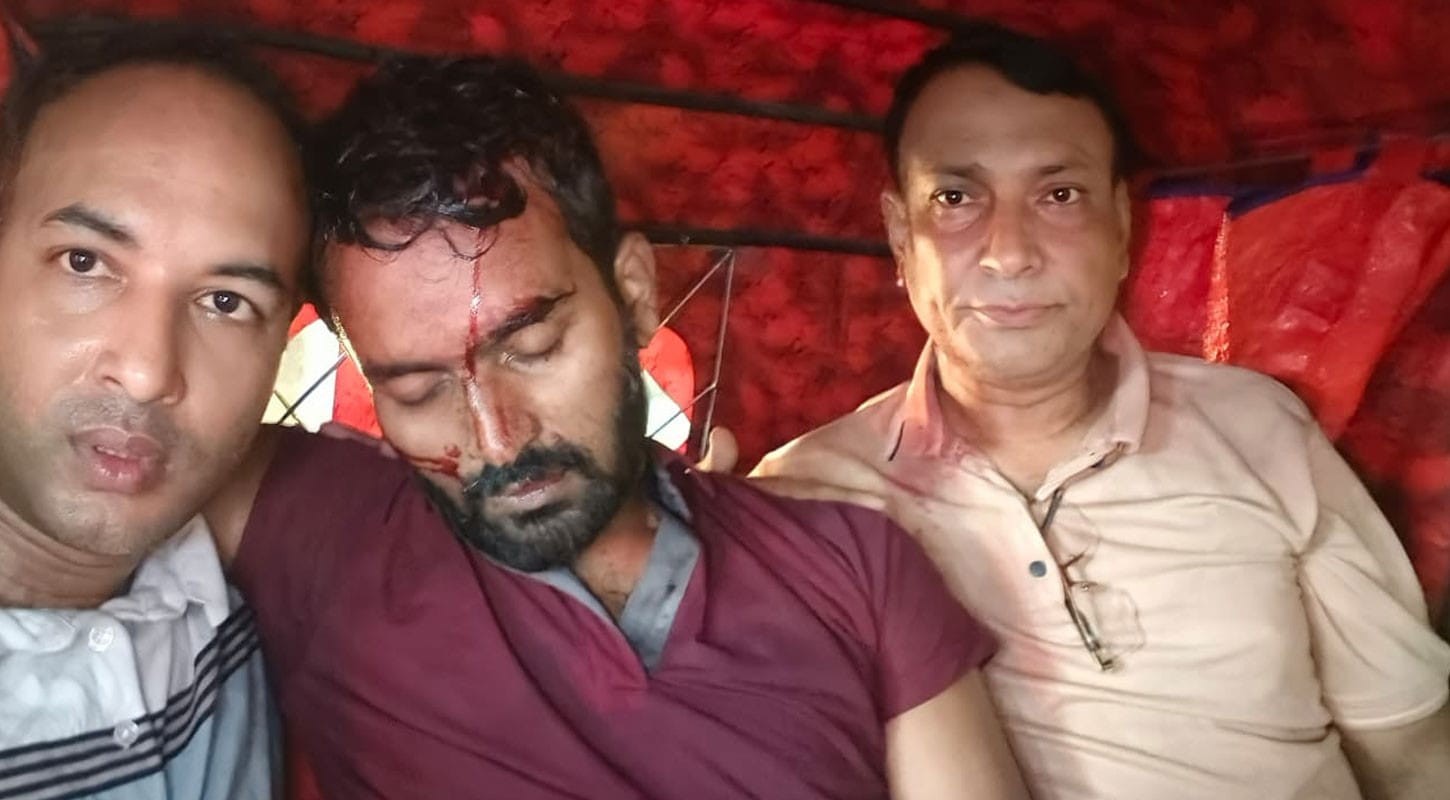 চট্টগ্রামে মাদক কারবারি ধরতে গিয়ে কিশোর গ্যাংয়ের হামলায় পুলিশ আহত