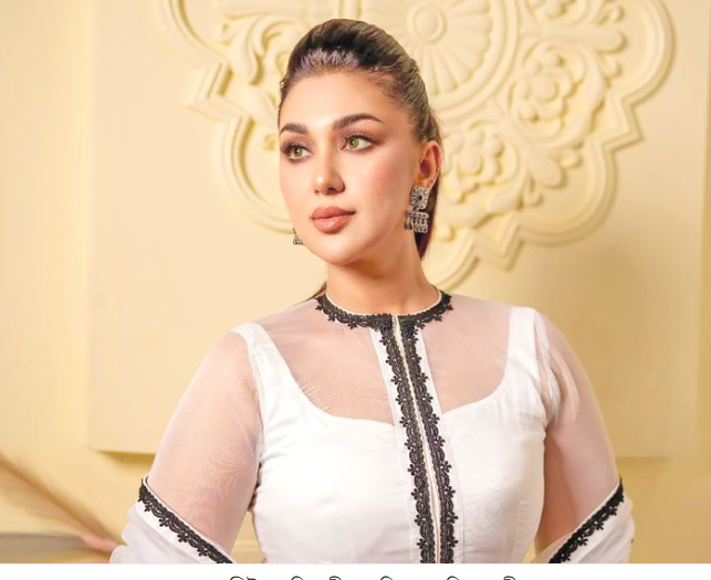 নতুন লুকে ফিরছেন ঢালিউড কুইন অপু বিশ্বাস