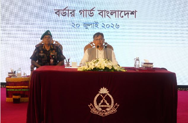 সার্বভৌমত্ব এবং জাতীয় স্বার্থ রক্ষায় বিজিবি সদস্যদের পেশাদারিত্বের সঙ্গে দায়িত্ব পালনের আহবান
