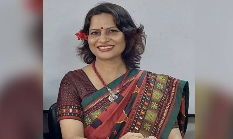 নৈতিকতাবোধ থেকেই অফিস থেকে হাসিনার ছবি সরিয়ে ছিলাম : জাবি অধ্যাপক সুলতানা