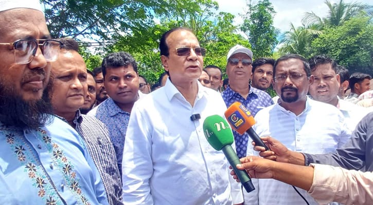 চট্টগ্রামে প্রধানমন্ত্রী আগমন উপলক্ষে স্থল পরিদর্শনে দুর্যোগ ব্যবস্থাপনা ও ত্রাণমন্ত্রী