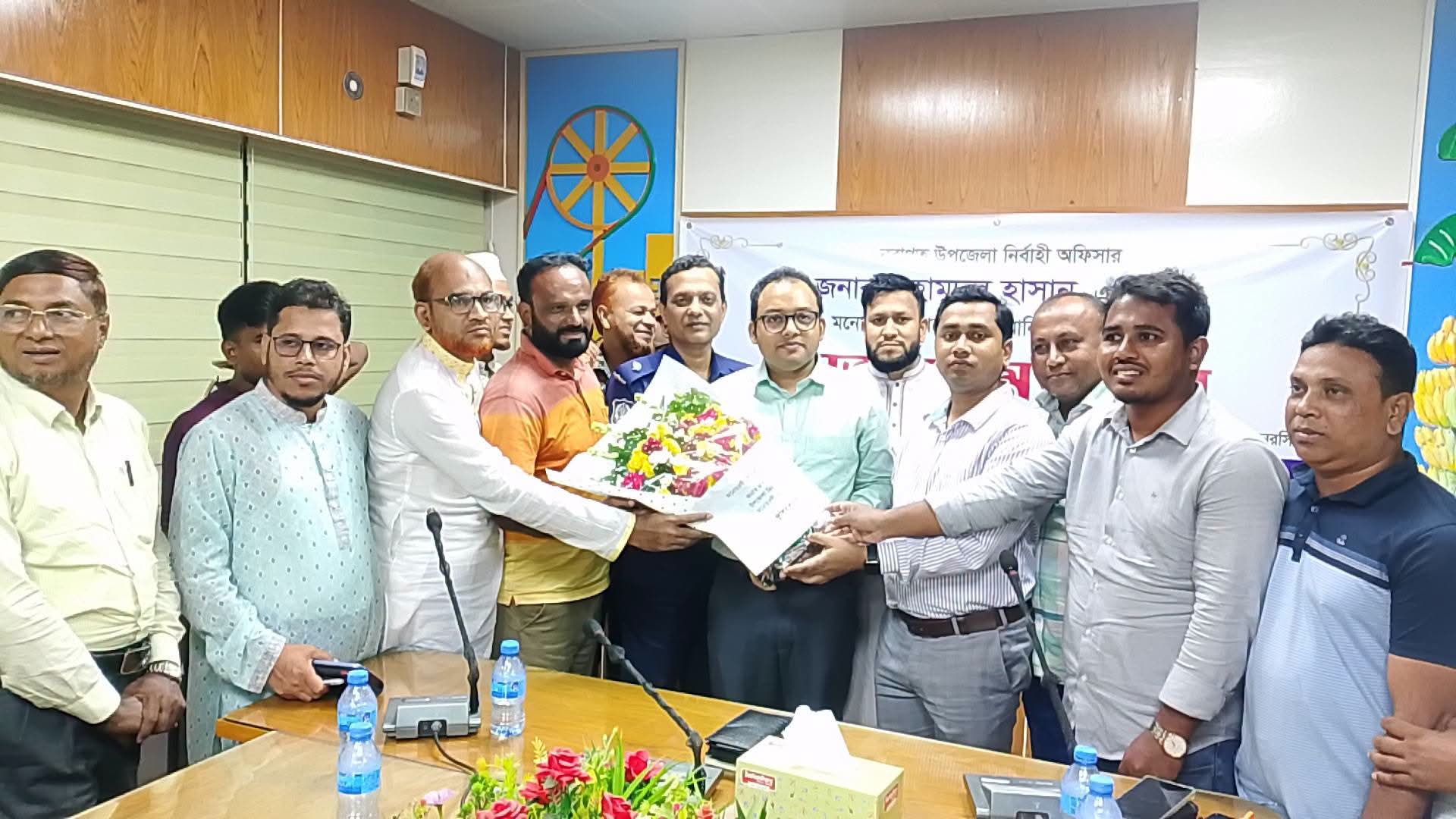 মনোহরদীতে নবাগত ইউএনওর অঙ্গীকার—জনসেবায় সাংবাদিকদের সহযোগিতা চান