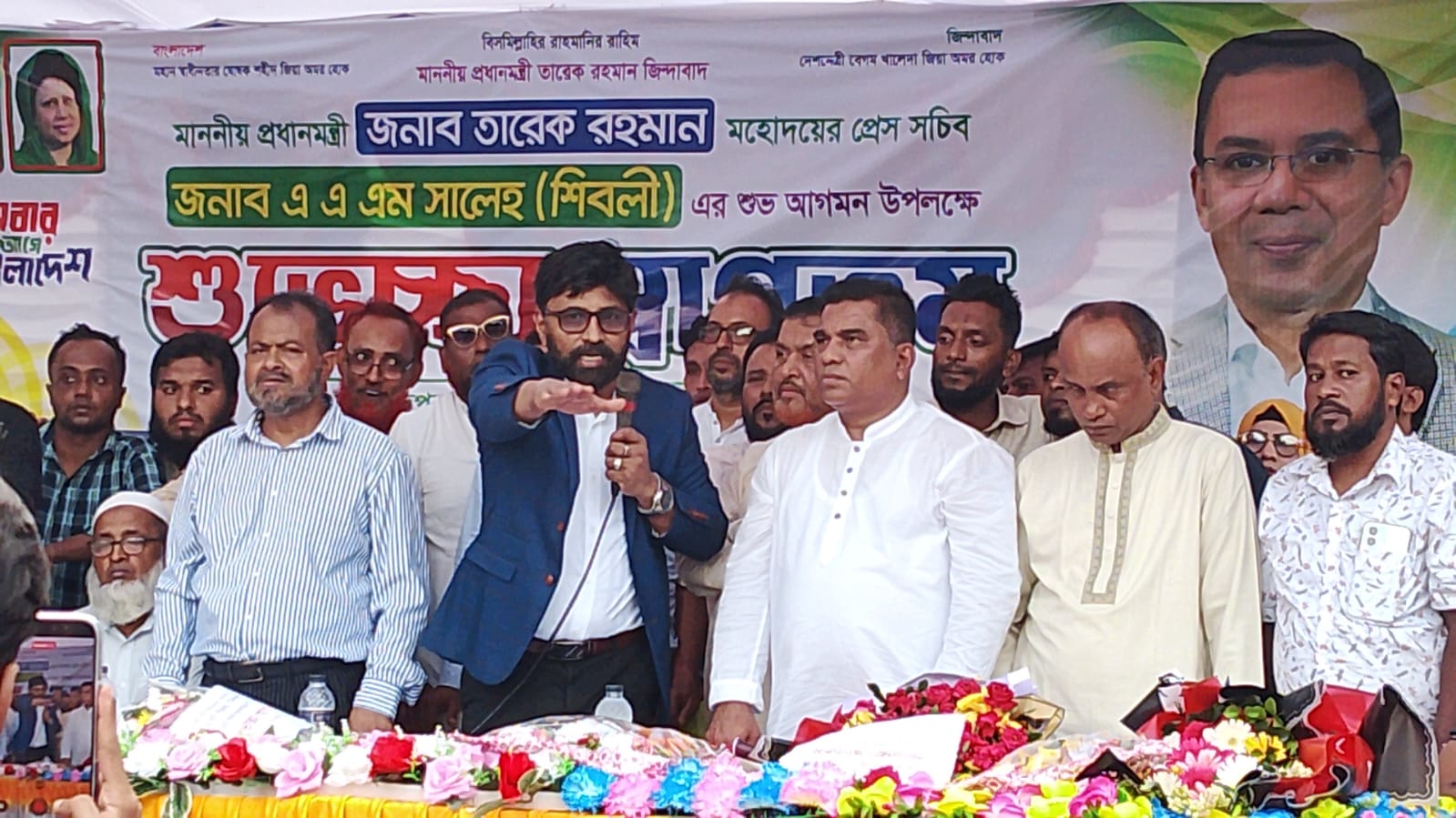 ‎প্রধানমন্ত্রীর প্রেস সচিব সালেহ শিবলীর আগমন উপলক্ষে গোবিন্দপুর উচ্চ বিদ্যালয় ফুলের শুভেচ্ছা ও সম্মাননা স্মারক আলোচনা সভা অনুষ্ঠিত