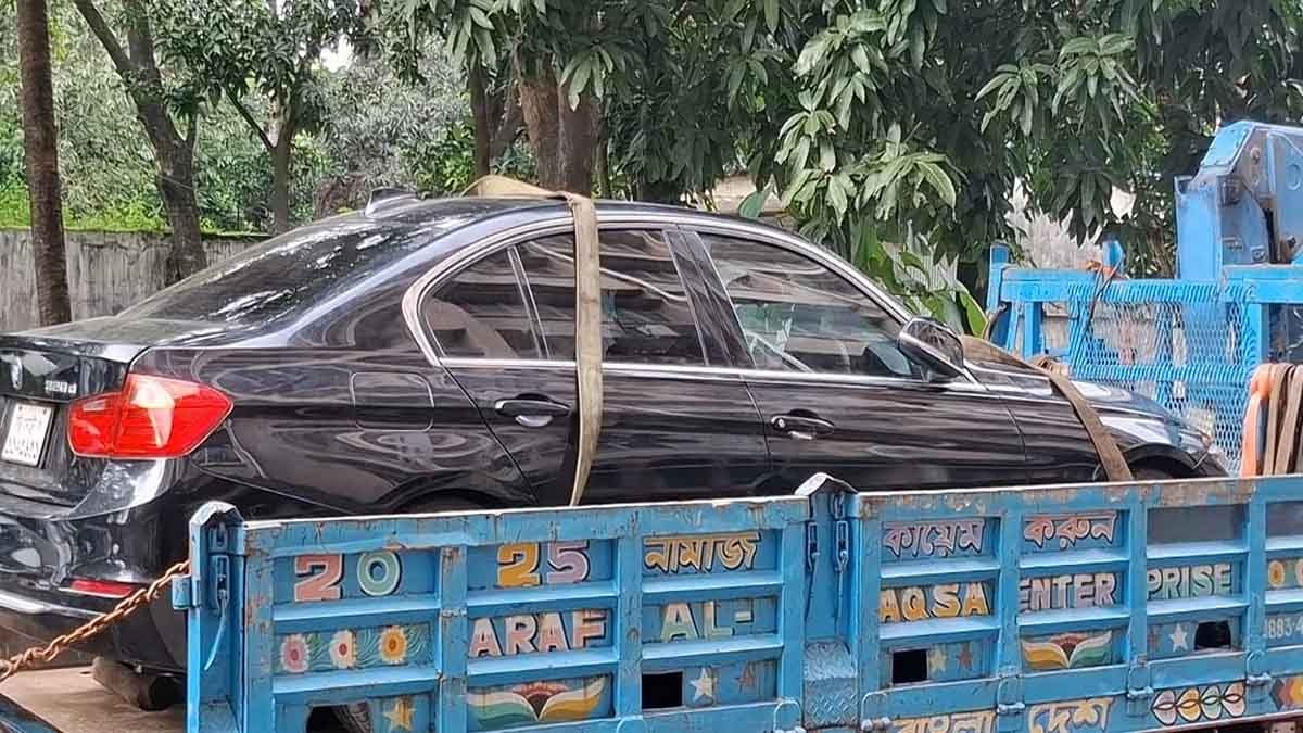 চট্টগ্রামে বিএমডব্লিউ গাড়ি আটক, জালিয়াতি কিনা খতিয়ে দেখছে সিআইআইডি 