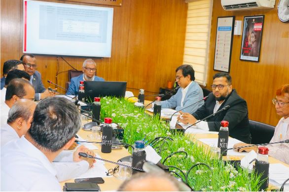 শ্রমিক সমাজের কল্যাণ নিশ্চিতে কাজ করে যাচ্ছে সরকার: শ্রমমন্ত্রী