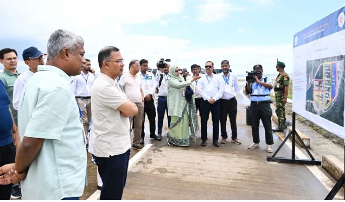 প্রধানমন্ত্রীর মাতারবাড়ি বিদ্যুৎকেন্দ্র পরিদর্শন