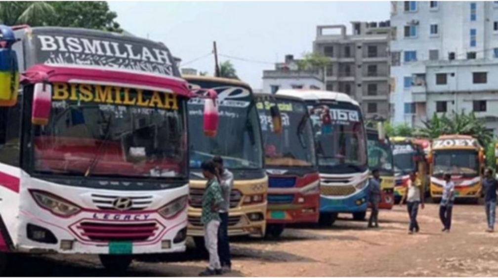 রাজশাহী থেকে আন্তঃজেলা বাস চলাচল বন্ধ, চরম ভোগান্তিতে যাত্রীরা