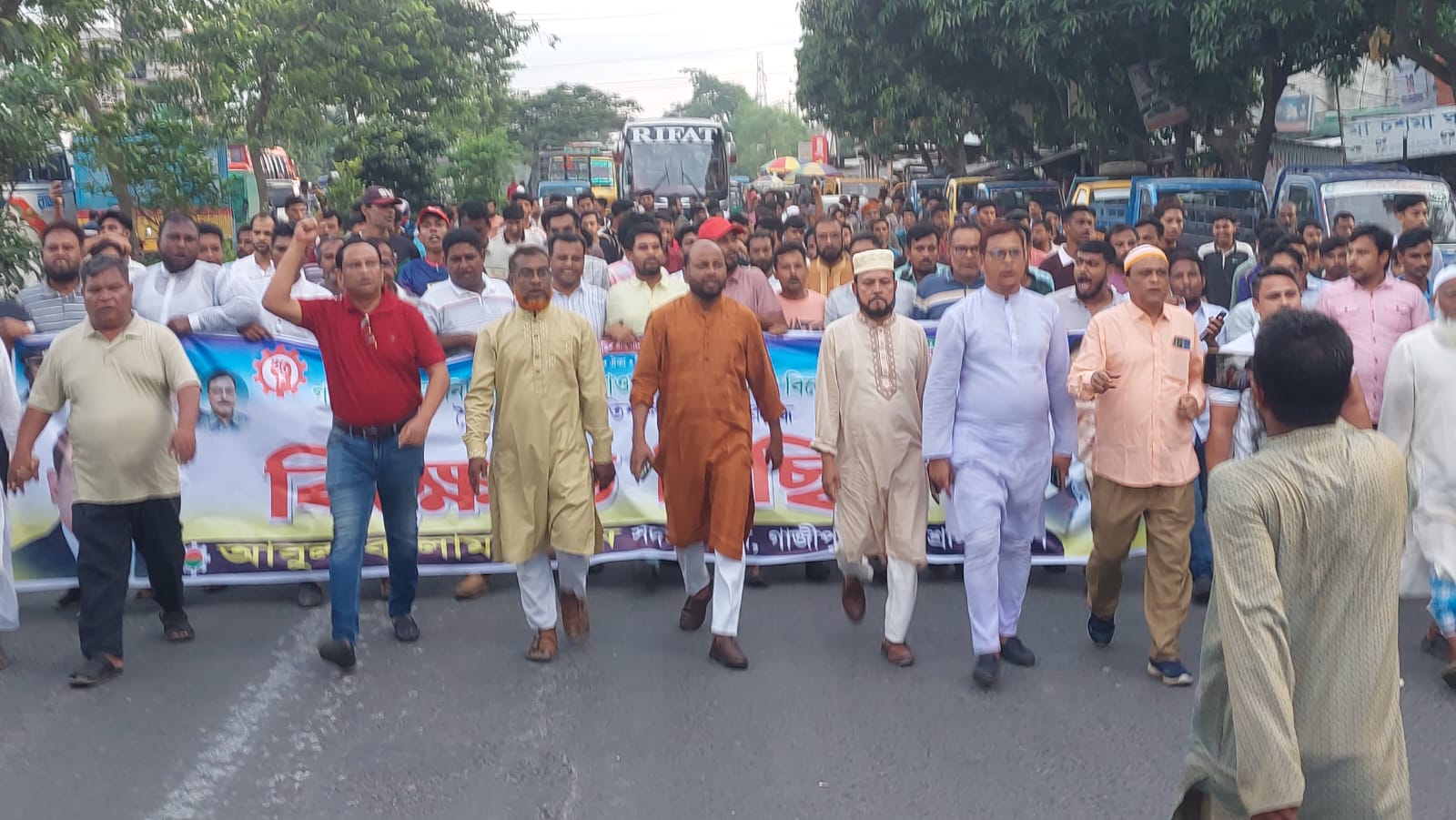 শ্রীপুরে আওয়ামী ষড়যন্ত্র ও নৈরাজ্যের প্রতিবাদে বিক্ষোভ মিছিল