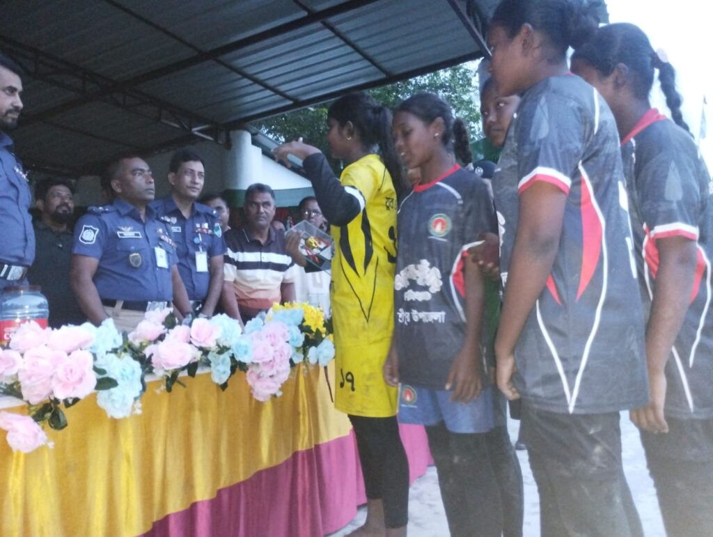 মাগুরার শ্রীপুরে ১ম কমিউনিটি পুলিশ কাবাডি চ্যাম্পিয়নশীপ ২০২৬ইং অনুষ্ঠিত