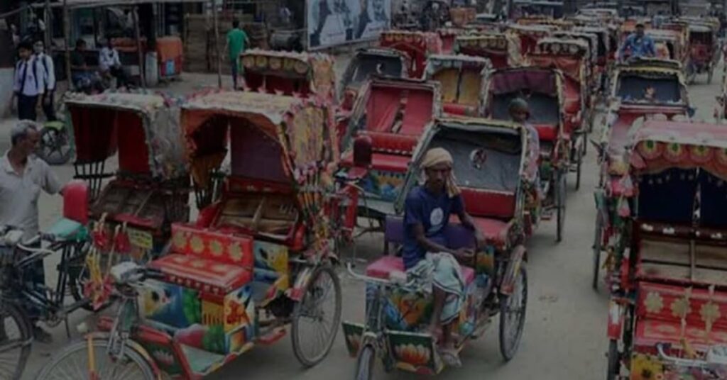 কালিয়াকৈরে অটোরিকশার তাণ্ডব- যানজট-দুর্ঘটনায় অতিষ্ঠ জনজীবন