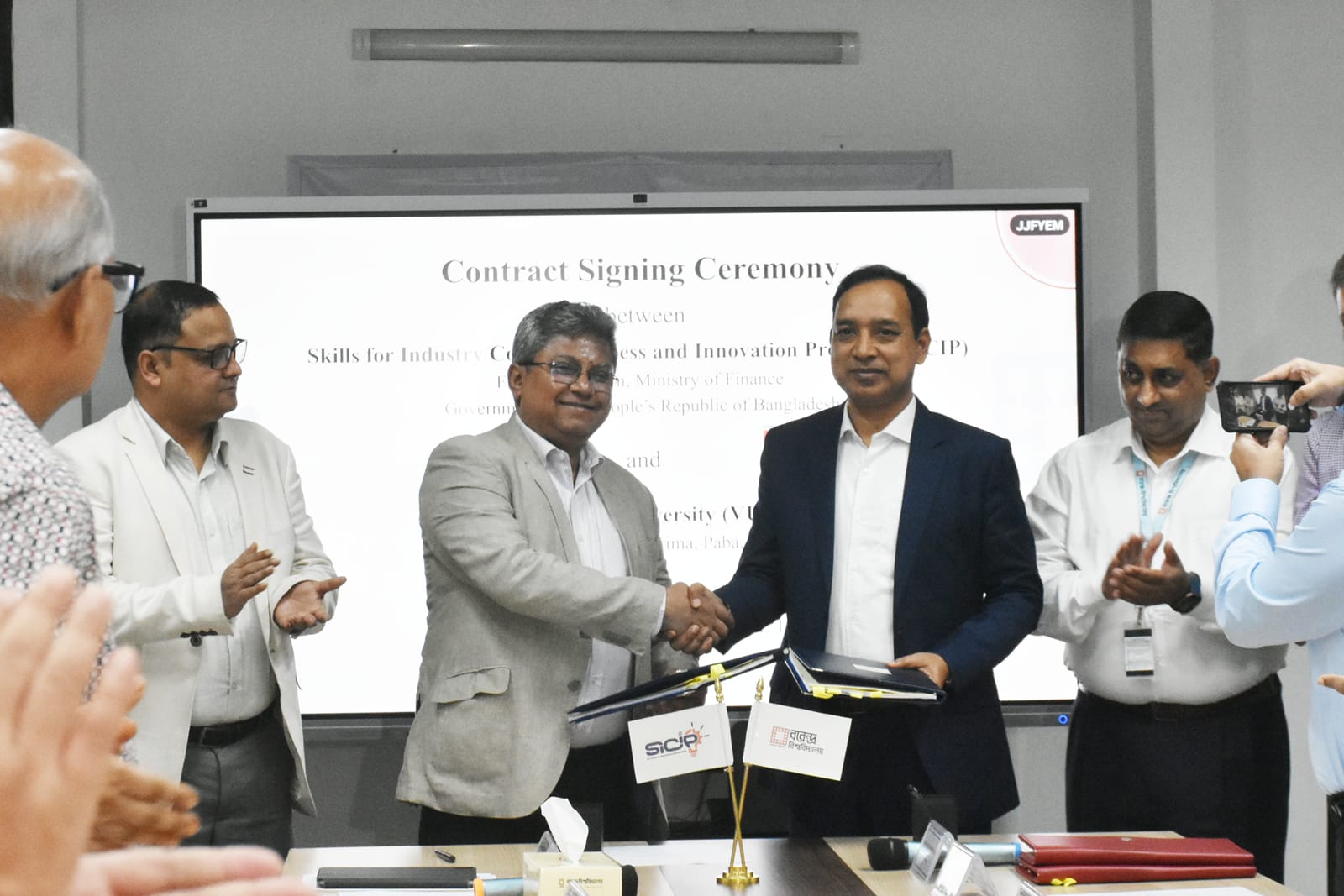 কর্মসংস্থান সৃষ্টিতে বরেন্দ্র বিশ্ববিদ্যালয়ে আন্তর্জাতিক মানের ট্রেনিং চালু