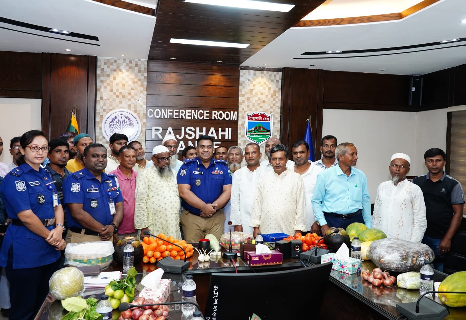 রাজশাহী রেঞ্জ ডিআইজির সঙ্গে বাংলাদেশ কৃষক সমিতির মতবিনিময় সভা