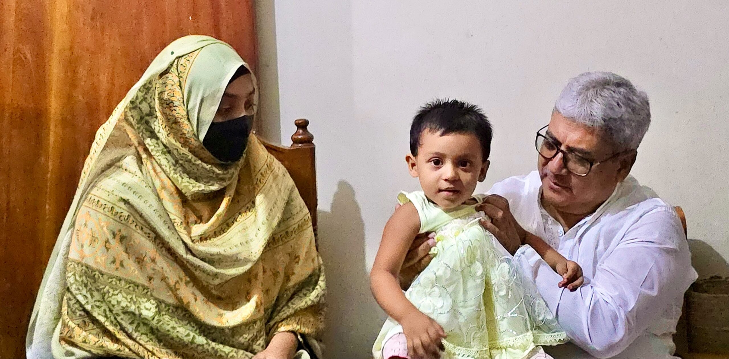 রাজশাহীর সেনাসদস্য রিফাতের মৃত্যুতে শোক,শোকাহত পরিবারের পাশে এমপি মিলন
