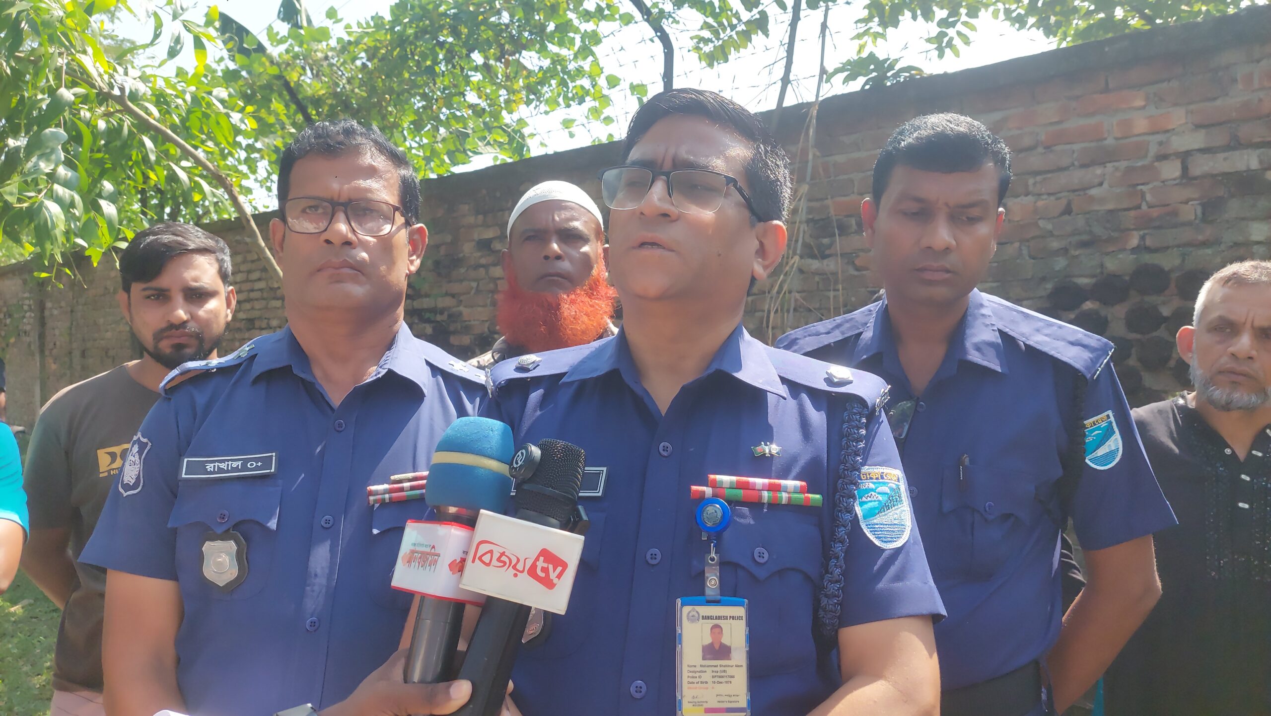 শ্রীপুরে পৃথক ঘটনায় দুই লাশ উদ্ধার